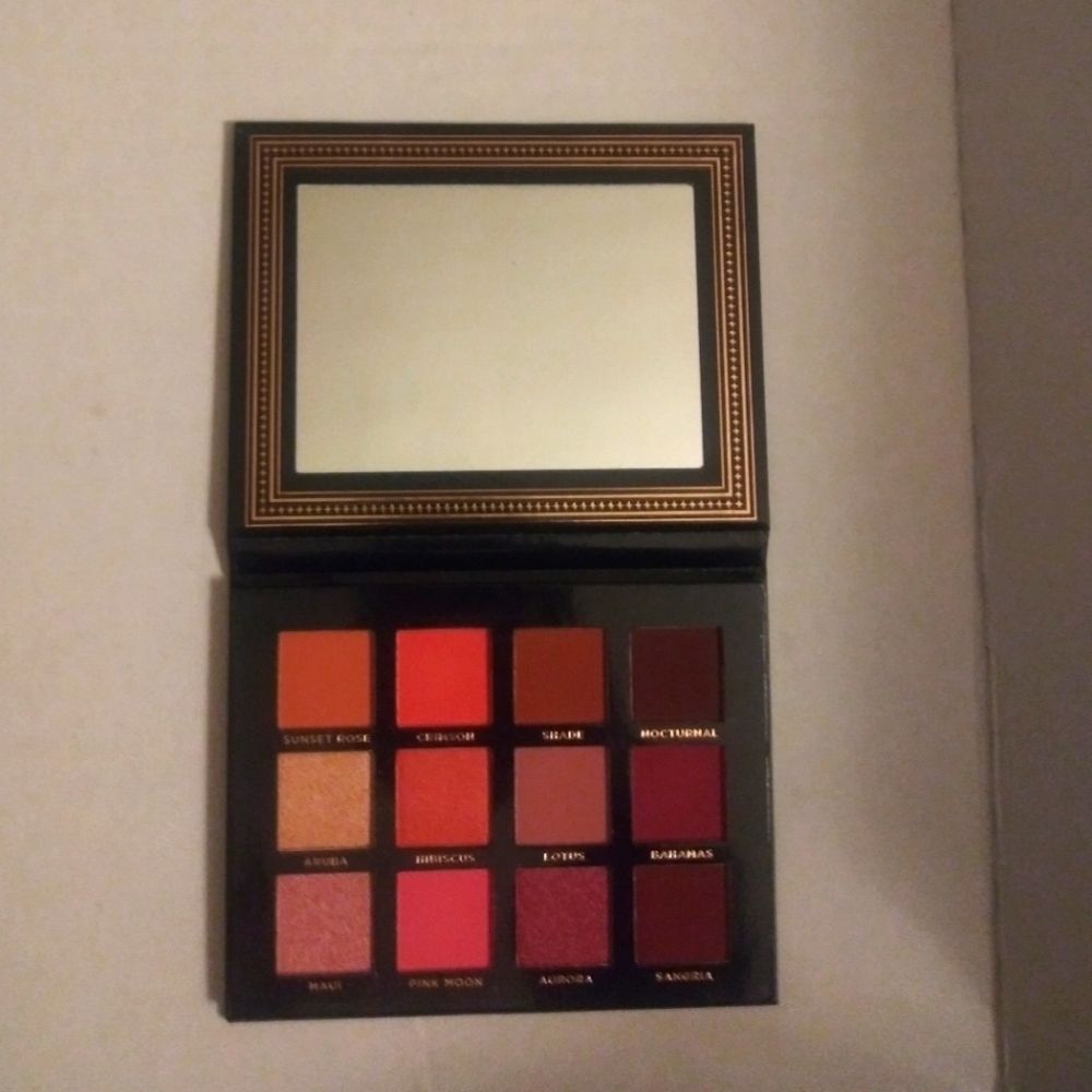 ace beaute scarlet dusk eyeshadow palette